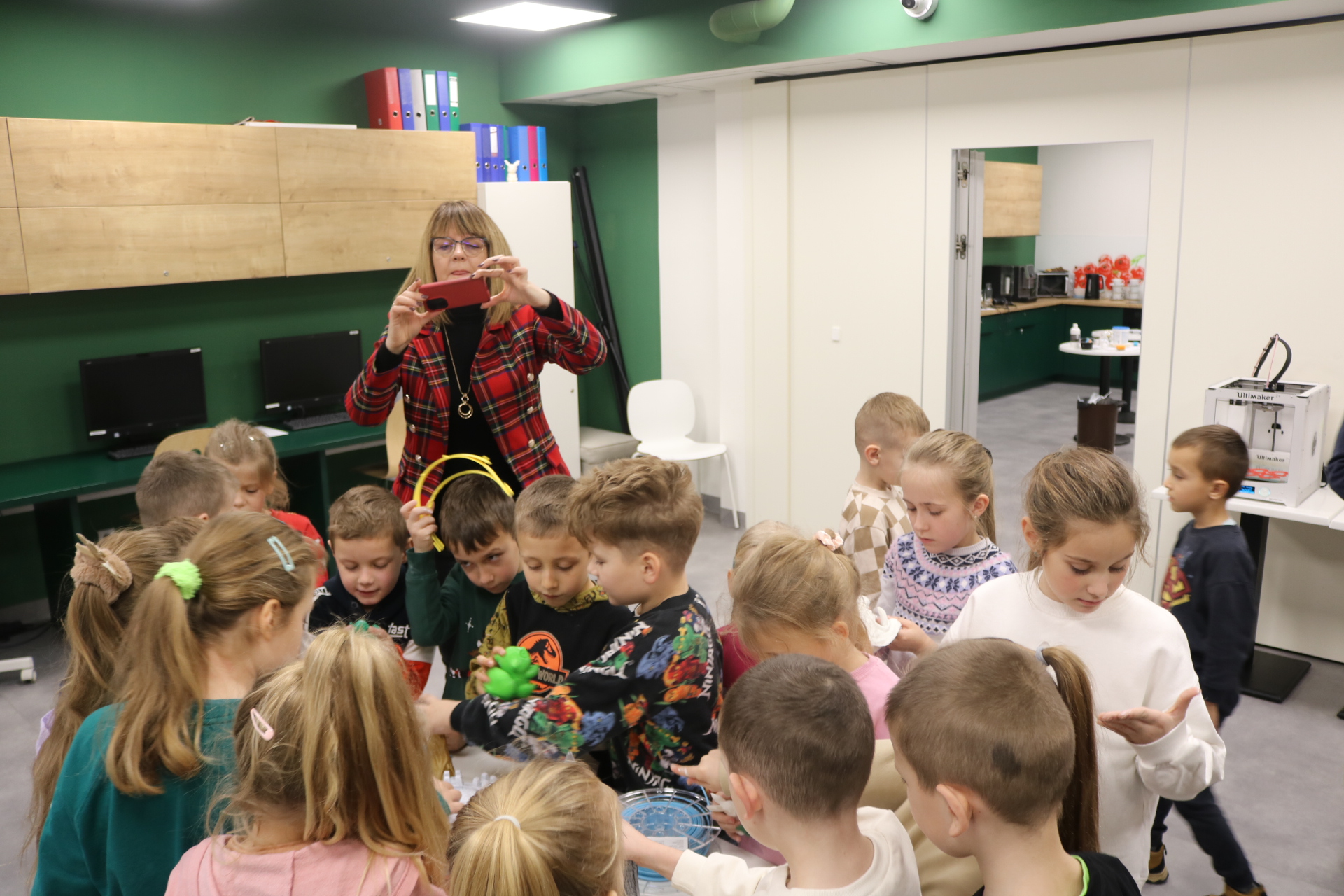Lekcja biblioteczna z udziałem klasy Ia i Ib z SP3 - 12.12.2023