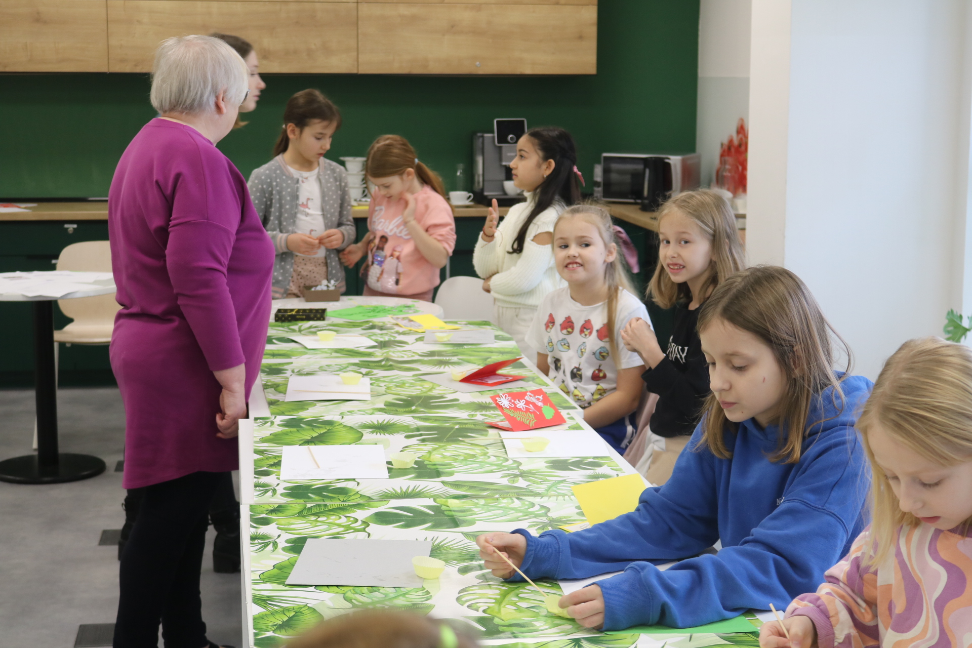 Lekcja biblioteczna z udziałem klasy IIA z SP4 - 19.01.2024