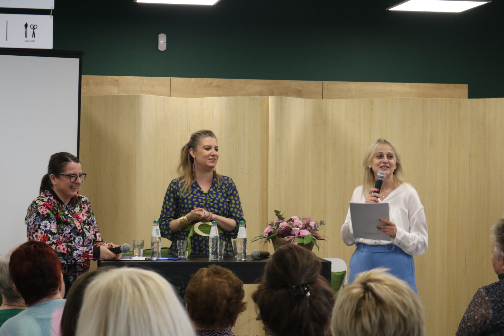 Spotkanie autorskie z Magdaleną Wolińską-Riedi Fotorelacja z wydarzenia