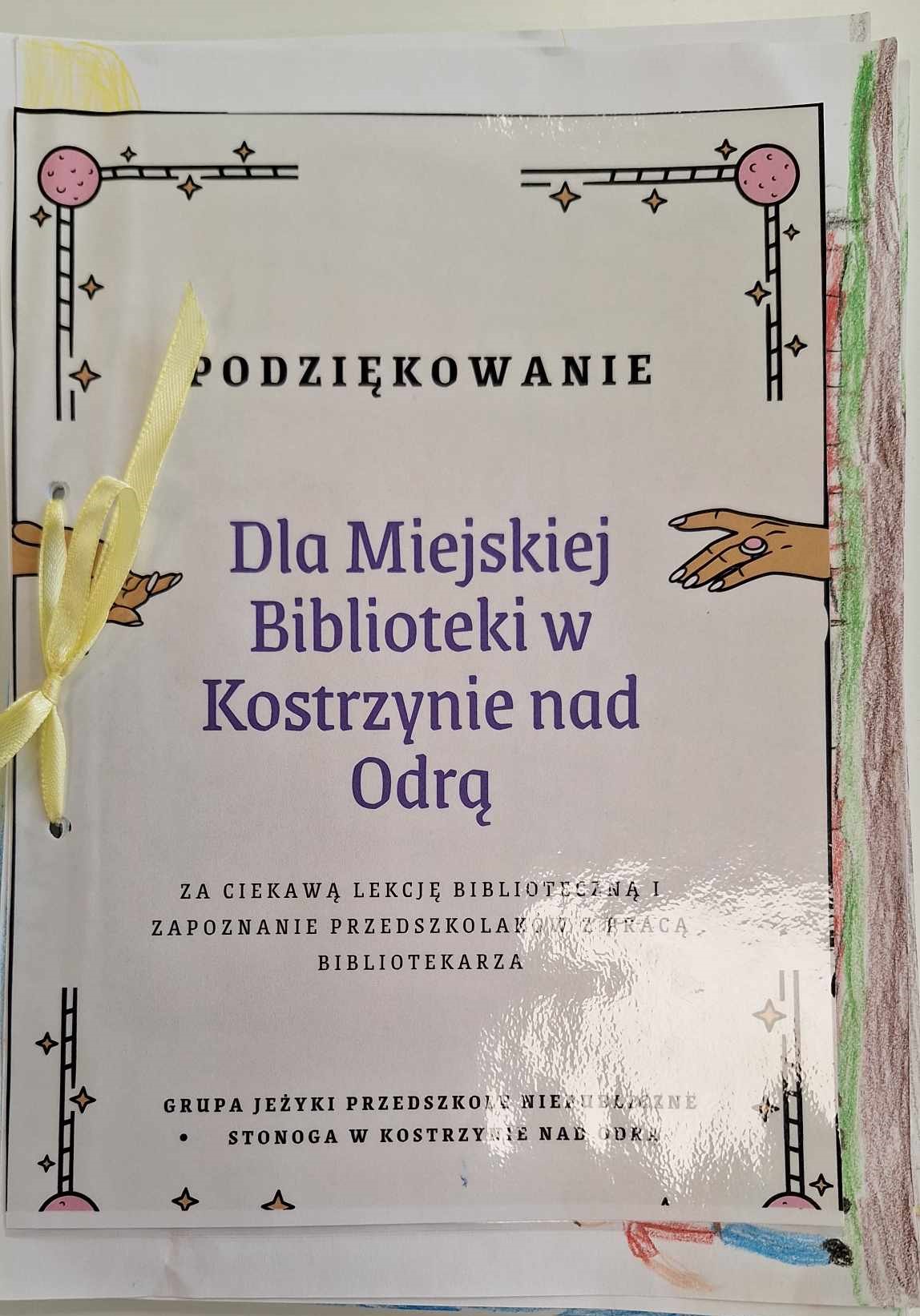 Lekcja biblioteczna -  grupa 6-latków z Niepublicznego Przedszkola Stonoga.